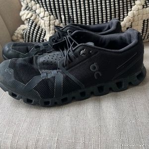 On Cloud Women’s Running Athletic Tennis Shoes